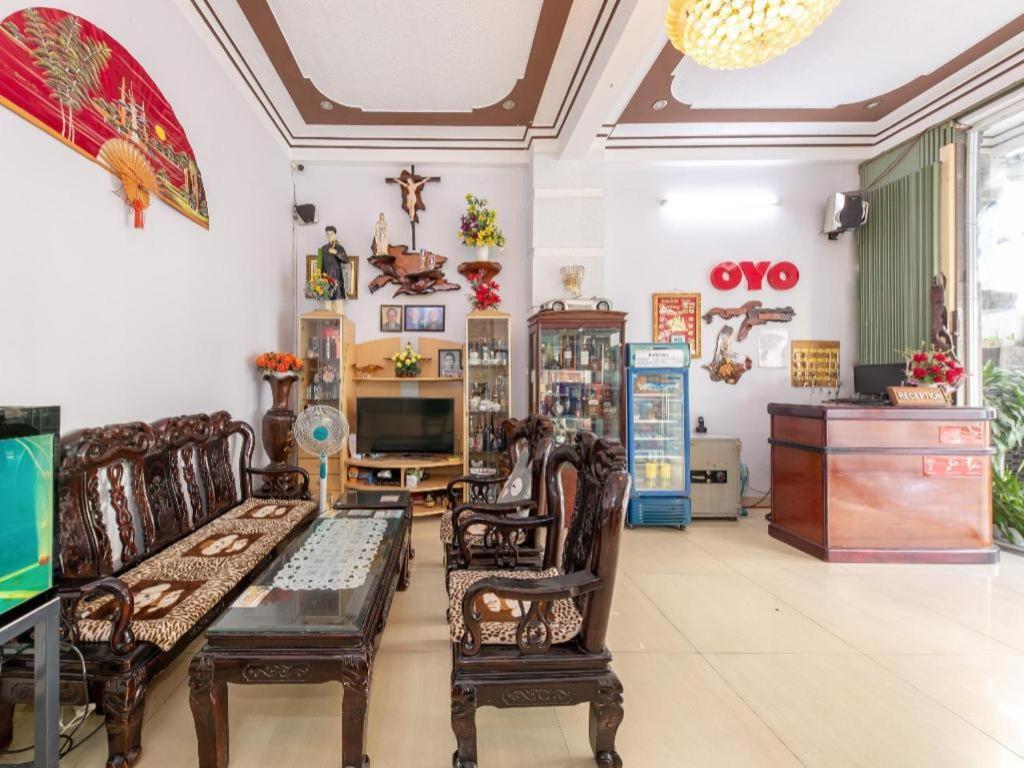 Oyo 898 Phuong Thao Hotel Нячанг Экстерьер фото