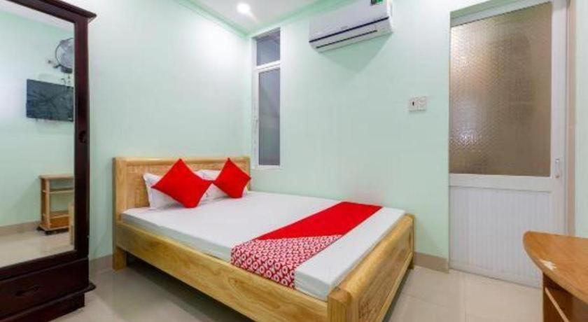 Oyo 898 Phuong Thao Hotel Нячанг Экстерьер фото